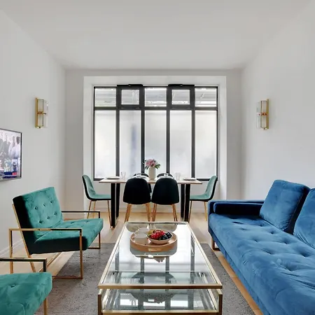 Modern 3-bedroom 6 Guests Centre باريس